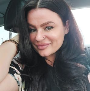 Meet your Posher, Renee